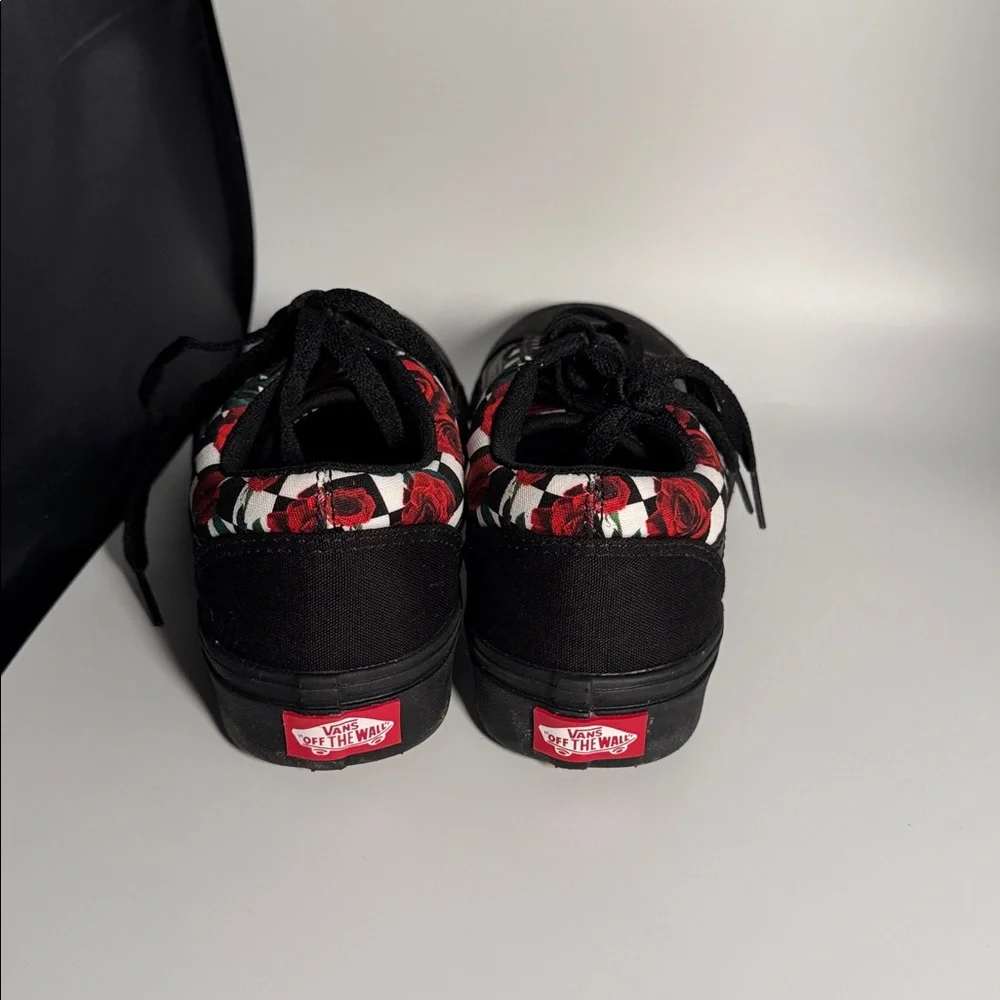 Vans Black Floral Checkered Sneakers‎ size 4.5 kids